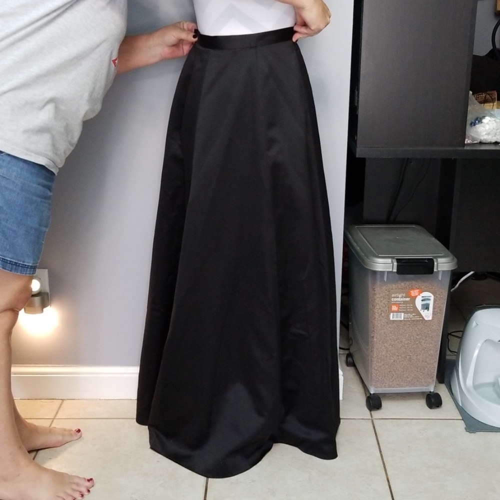 Long black skirt